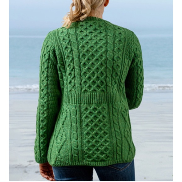 Kilronan Knitwear 100% Pure New Wool, Kelly green, cable knit, 3 buttons, Sz Sq - Picture 3 of 6